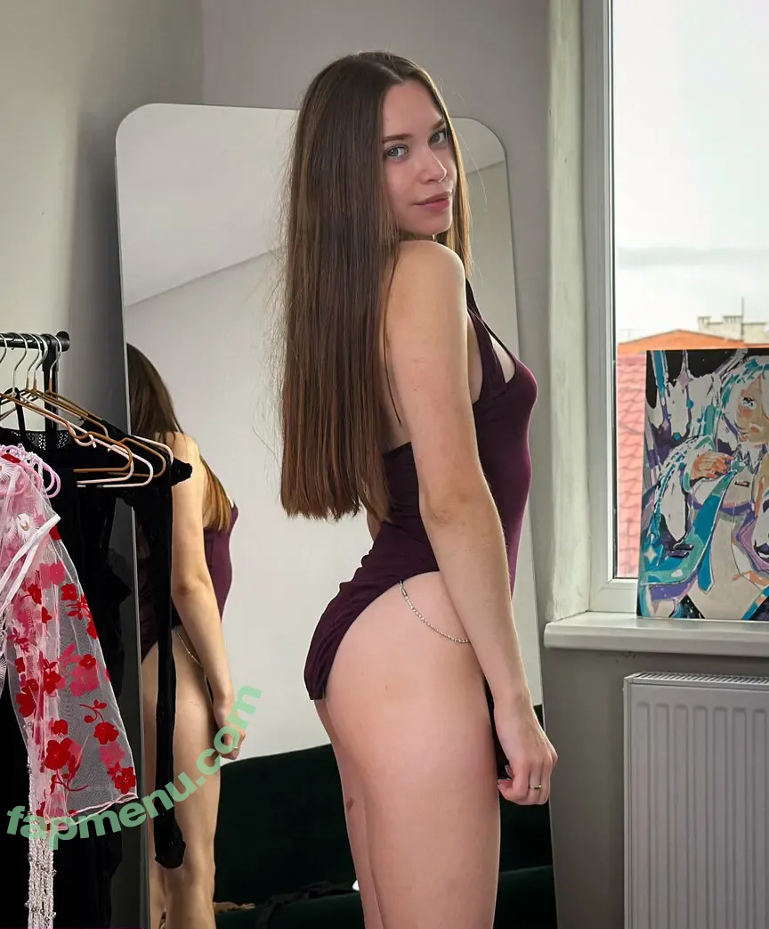 linalumshore nude photo #0012 (linalumshore)