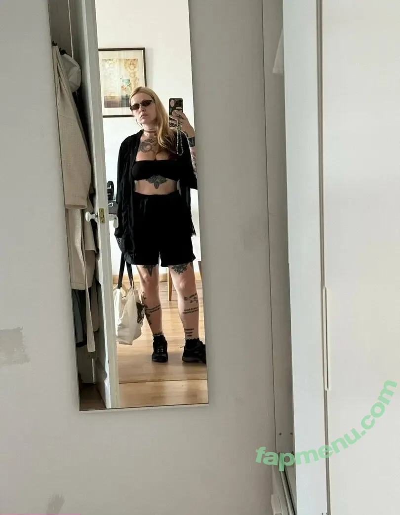 linas_puss nude photo #0035 (linas_puss)