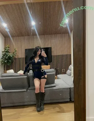 linawinaly / linaalovee7 nude photo #0423