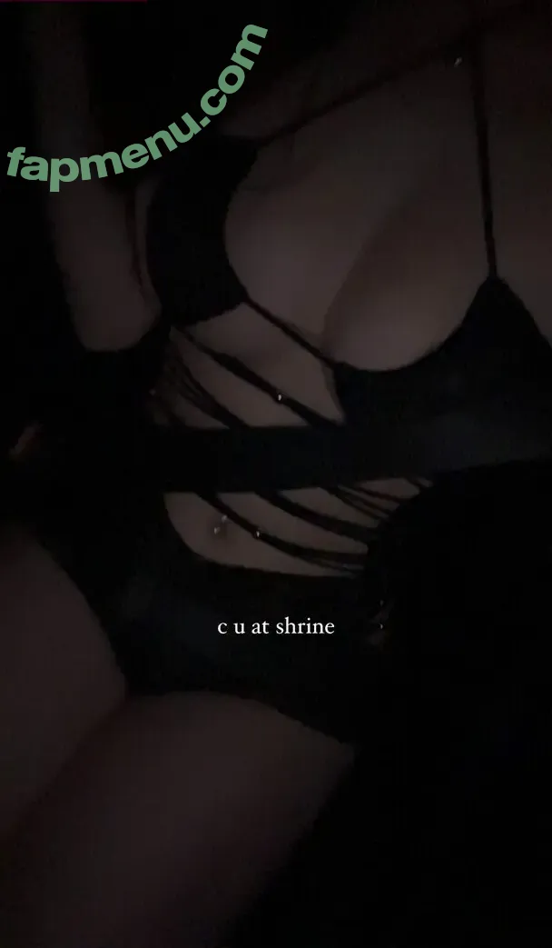 linawinaly nude photo #0330 (linaalovee7)