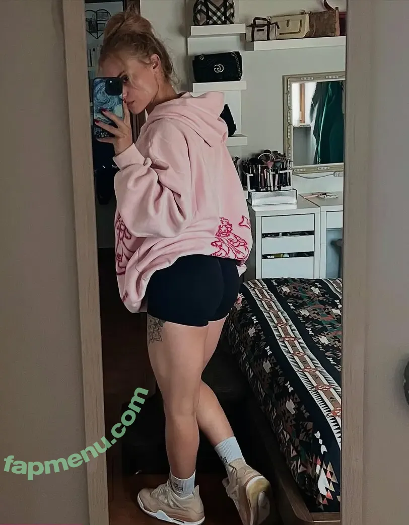 Linda Fioretti nude photo #0034 (lflowers / linda.fioretti_)