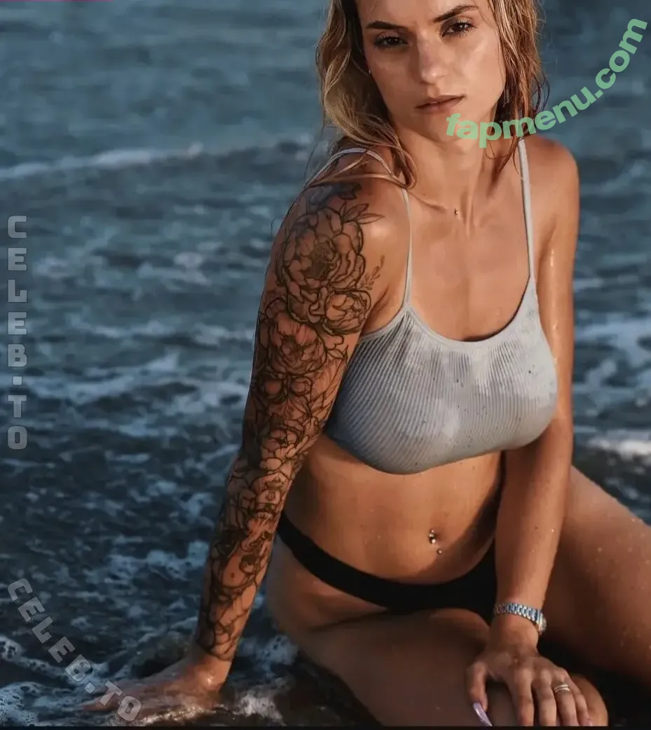 Linda Fioretti nude photo #0075 (lflowers / linda.fioretti_)