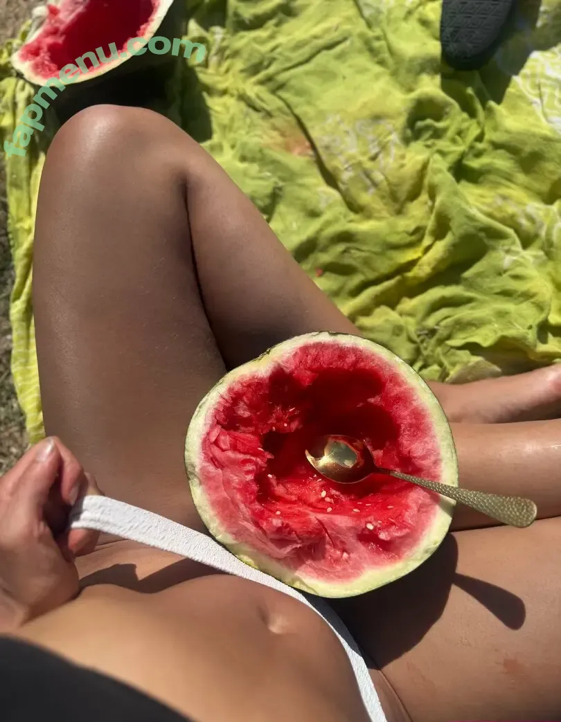 linda_lanuu nude photo #0024 (linda_lanuu)
