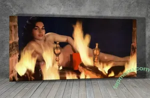  nude photo #0002