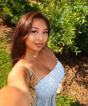 Linda Vo / itslindavo / itslindavo_ / lindavo nude photo #0120