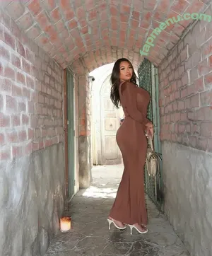 Linda Vo / itslindavo / itslindavo_ / lindavo nude photo #0141