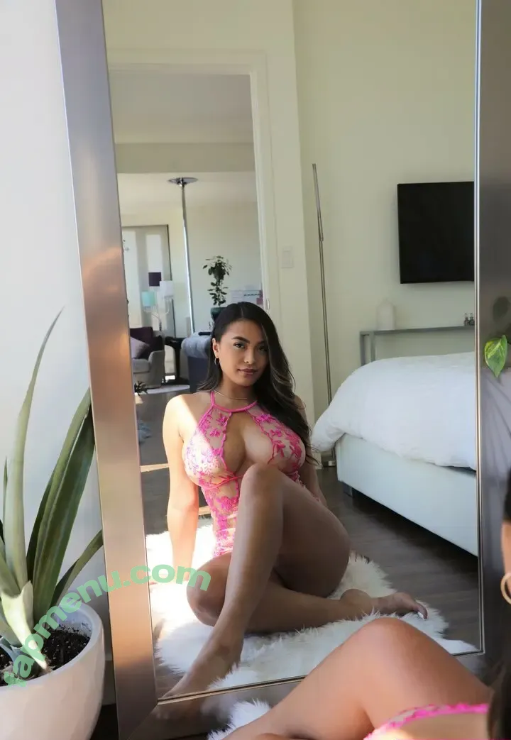Linda Vo nude photo #0076 (itslindavo / lindavo)