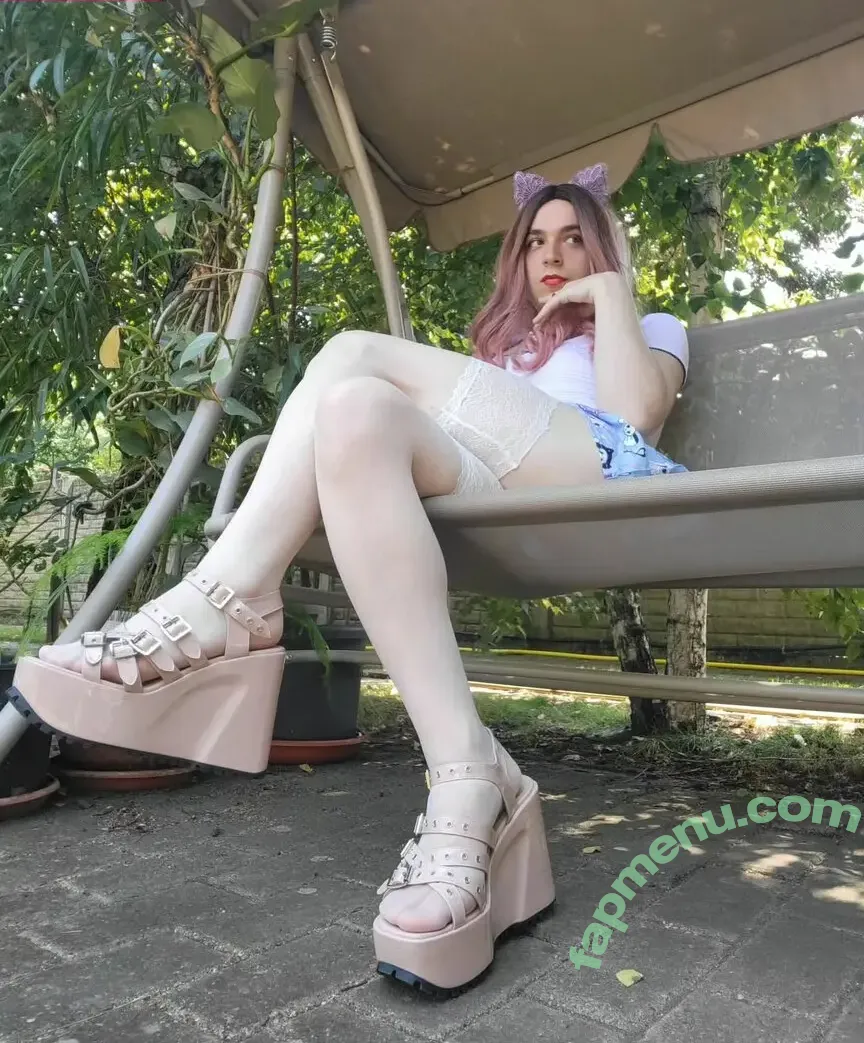 LindaaaX nude photo #0012 (lindax_patricia / lindax_patricia_)