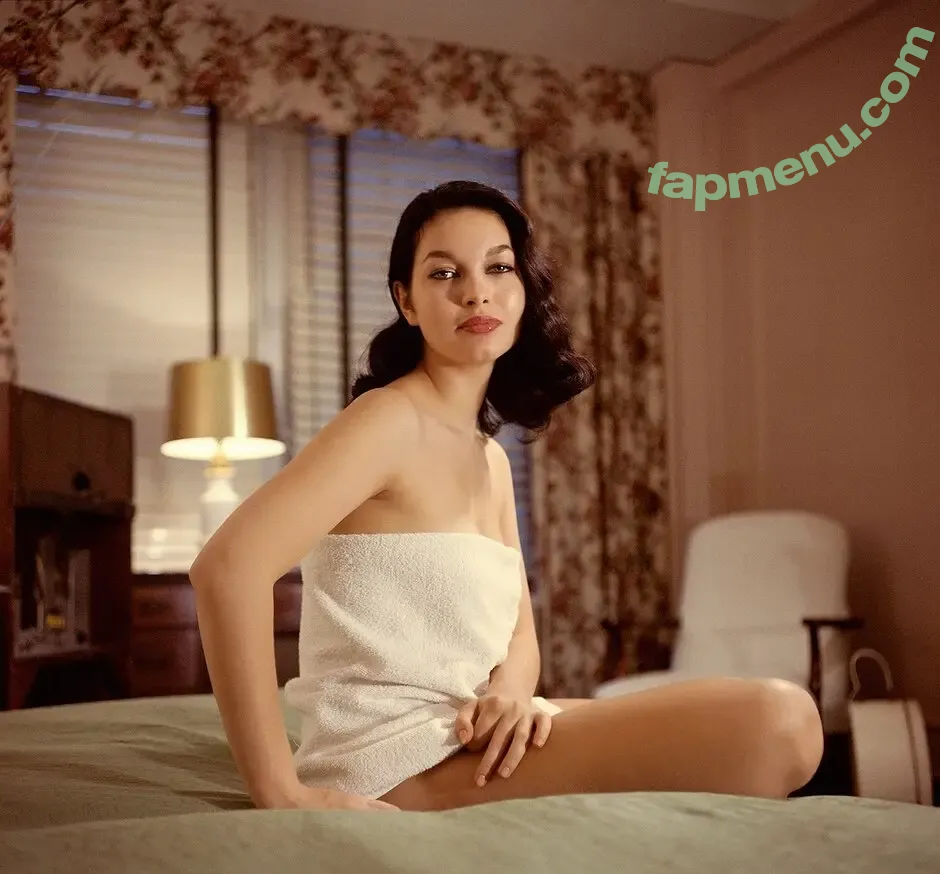 lindavargas nude photo #0003 (lindavargas)