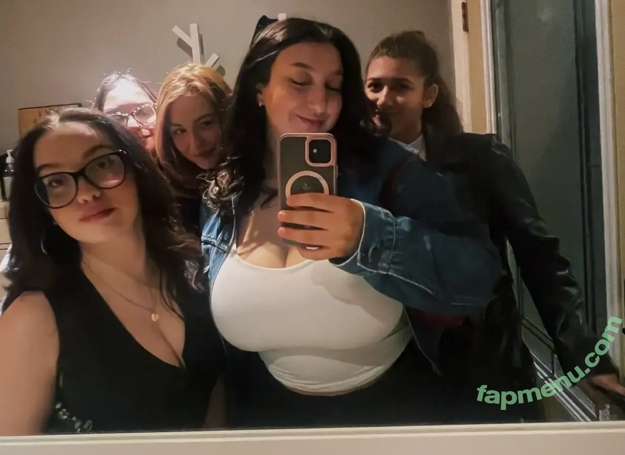 Lindsay nude photo #0122 (IAmLindsayJones / lindsayelyse / lindsaylohan / lindslexie)