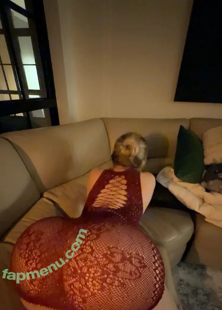 Lindsay Capuano nude photo #0007 (lindsaycapuano)