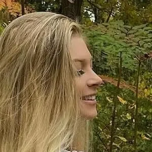 Lindsay Capuano / lindsaycapuano nude photo #0003