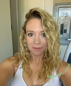 Lindsay DeFranco / linzdefranco nude photo #0018