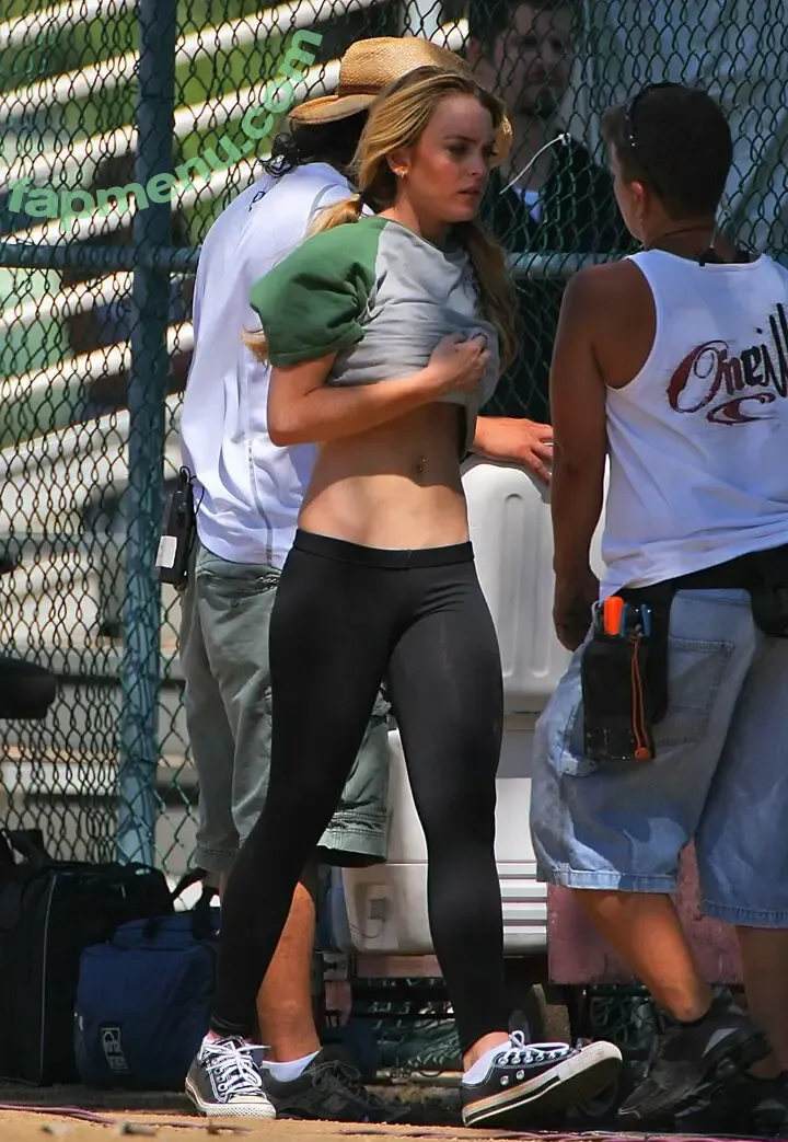 Lindsay Lohan nude photo #0119 (lindsaylohan / lindsaylohan201)