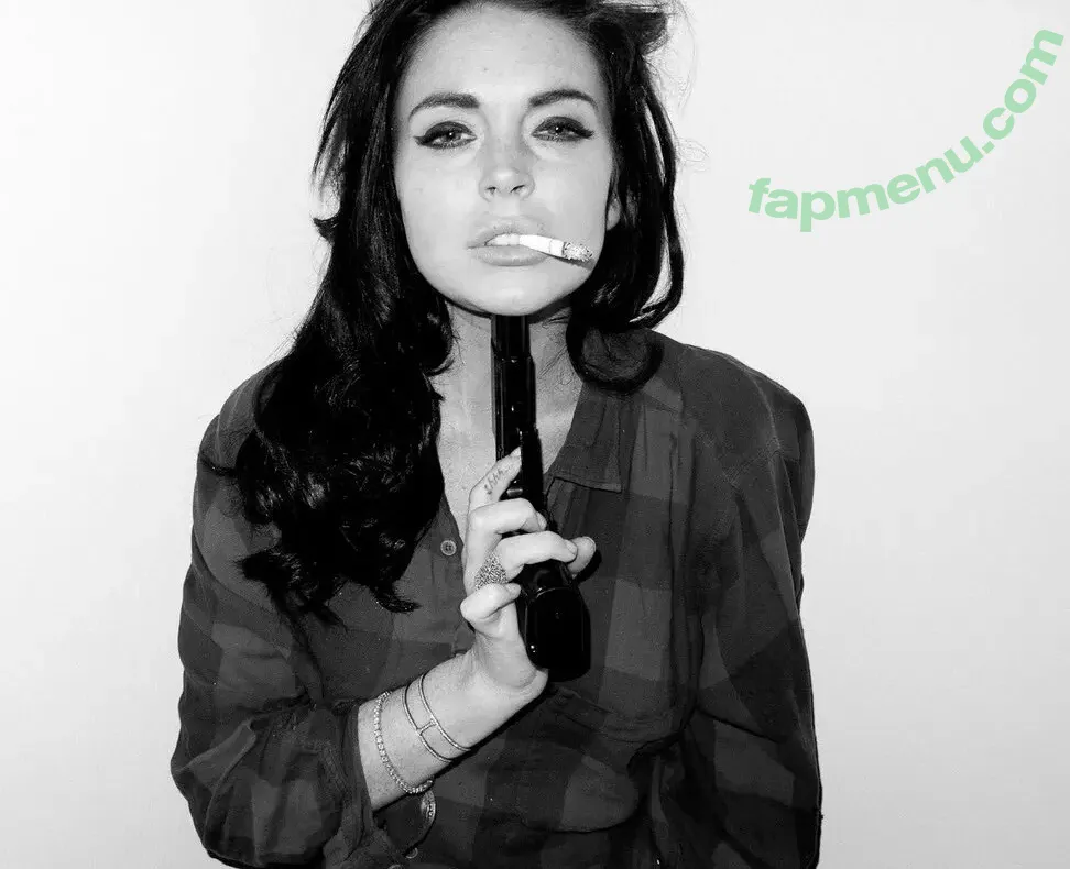Lindsay Lohan nude photo #0376 (lindsaylohan / lindsaylohan201)
