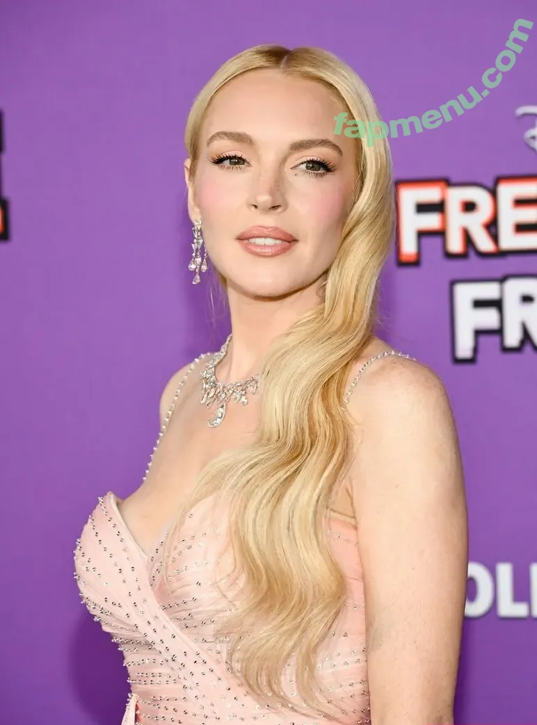 Lindsay Lohan nude photo #1309 (lindsaylohan / lindsaylohan201)
