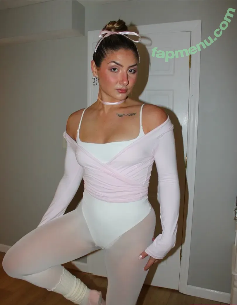 Lindsay Sento nude photo #0161 (lindsayelyse / lindsaysento)