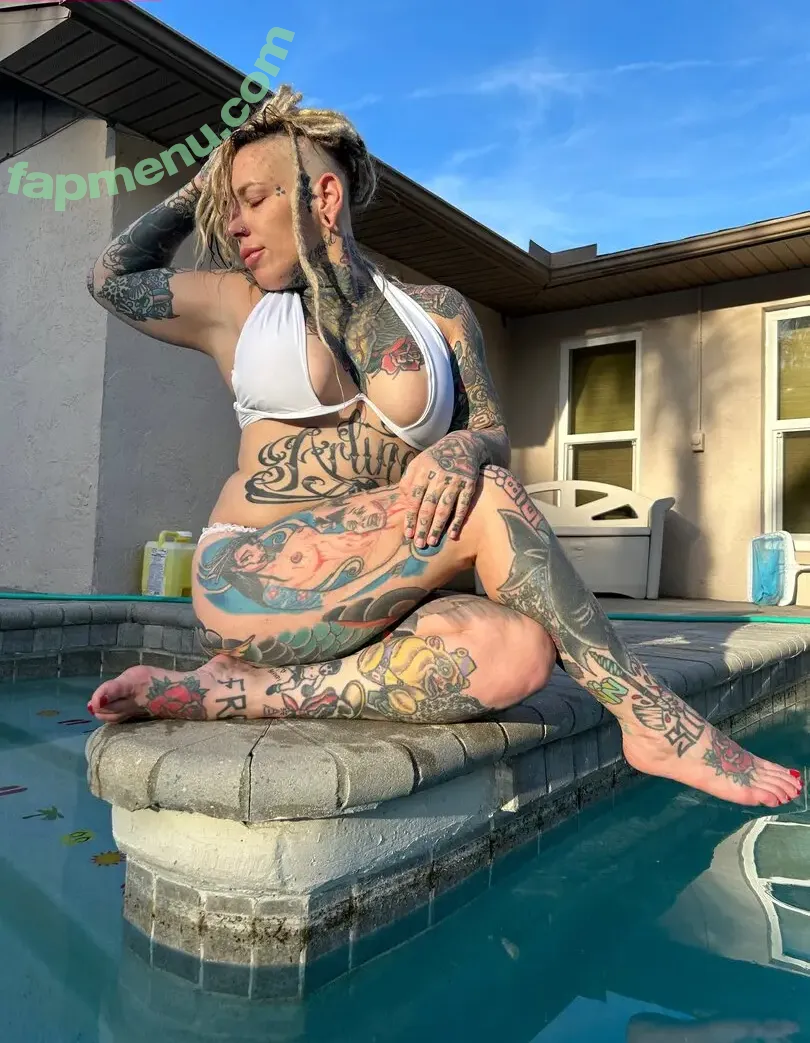 Lindsay Snow nude photo #0007 (anyuser / thefloridamaam)