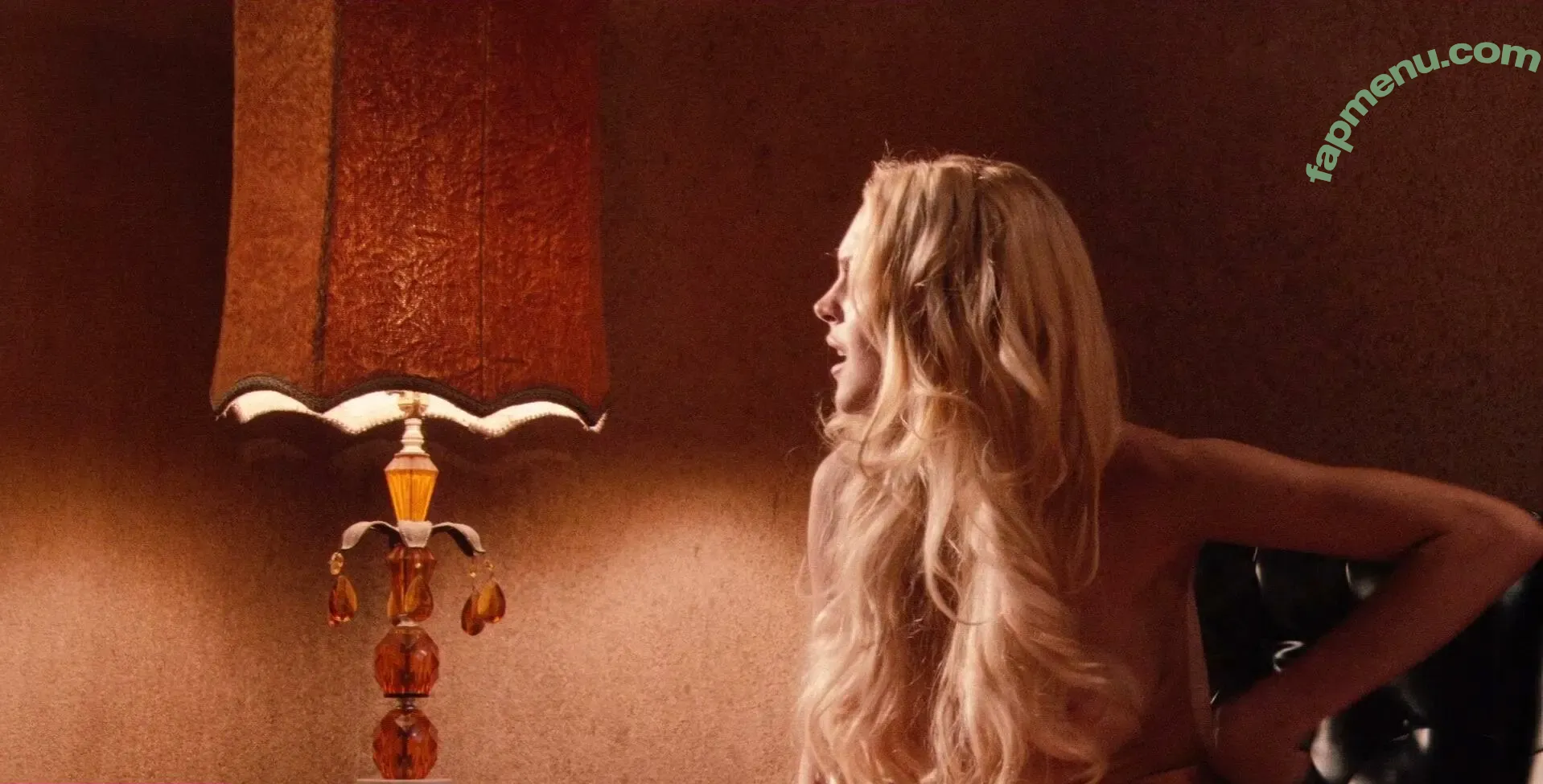 lindsaylohan nude photo #0010 (lindsaylohan)