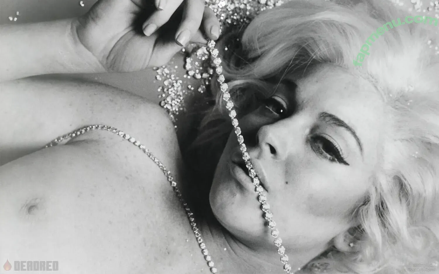 lindsaylohan nude photo #0012 (lindsaylohan)