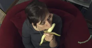 Lindsey Doe / dr._doe / elleteedee nude photo #0084