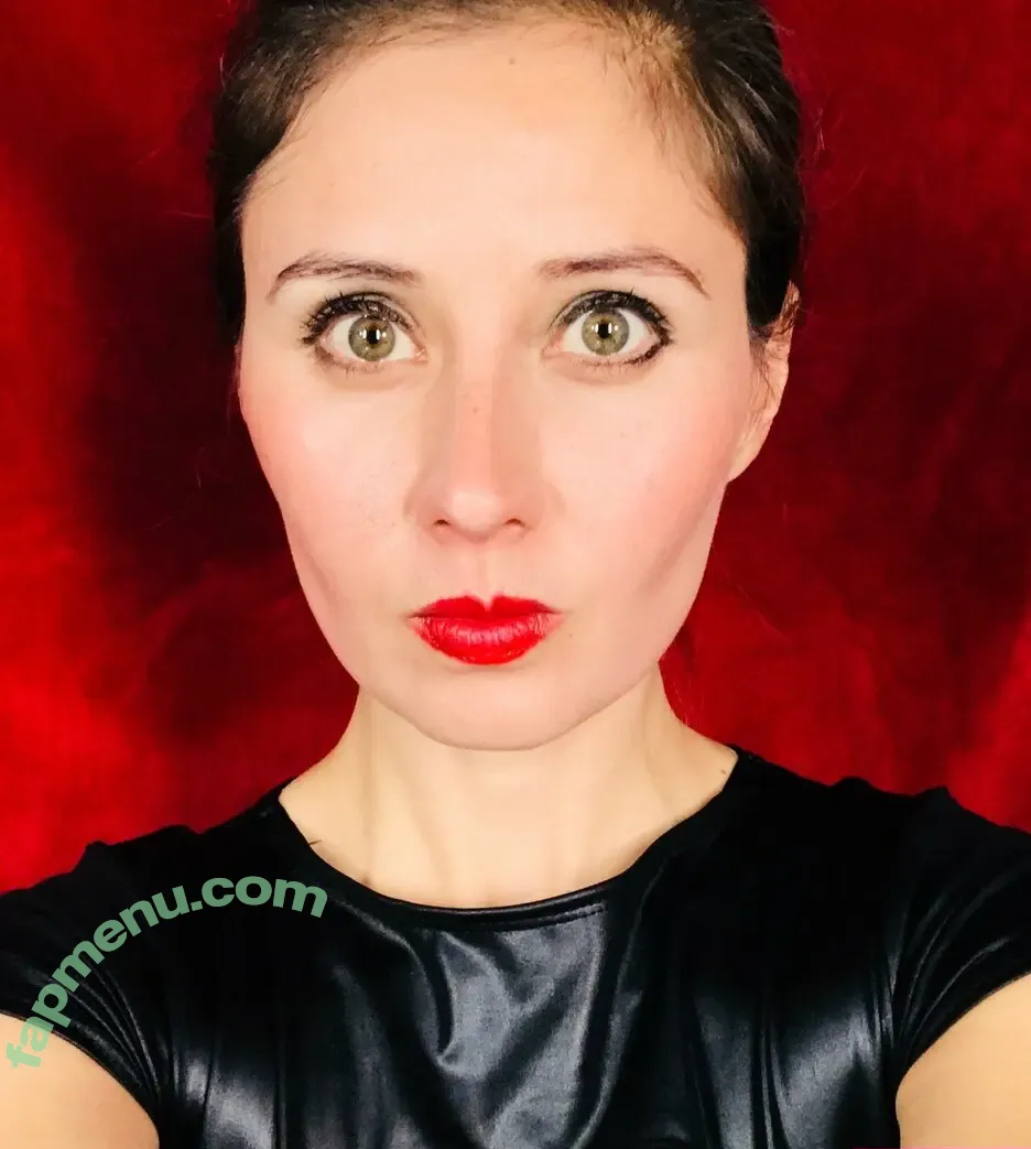 Lindsey Doe nude photo #0064 (dr._doe / elleteedee)