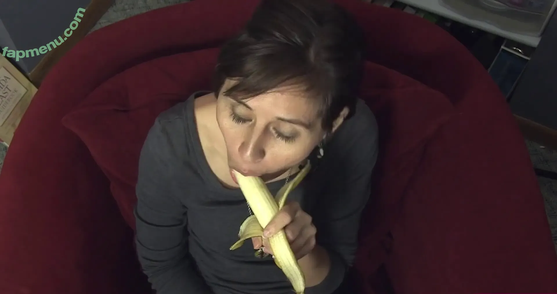 Lindsey Doe nude photo #0086 (dr._doe / elleteedee)