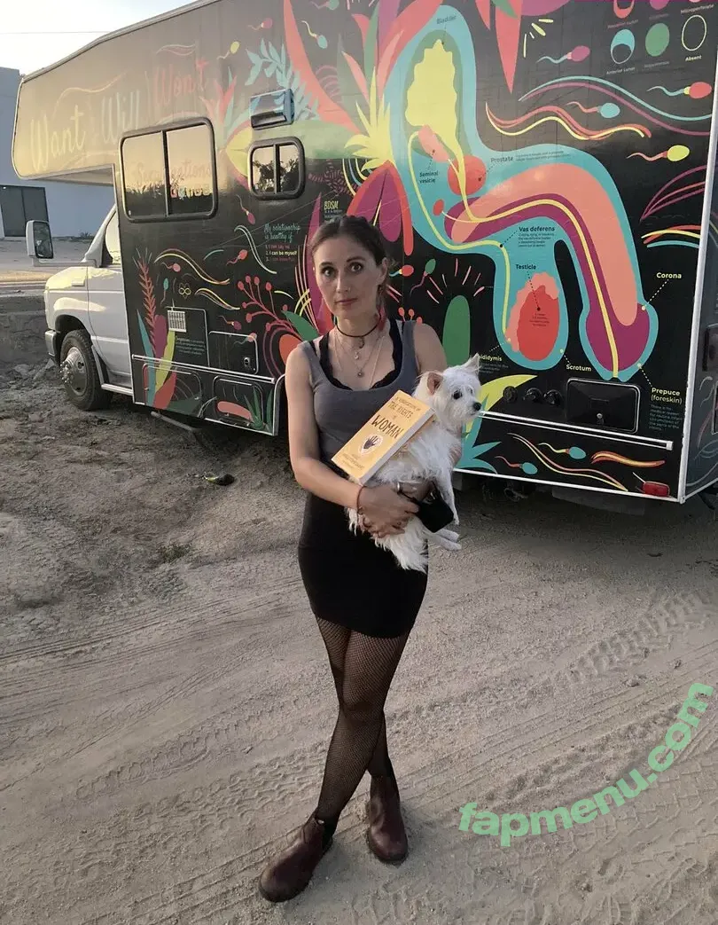 Lindsey Doe nude photo #0109 (dr._doe / elleteedee)