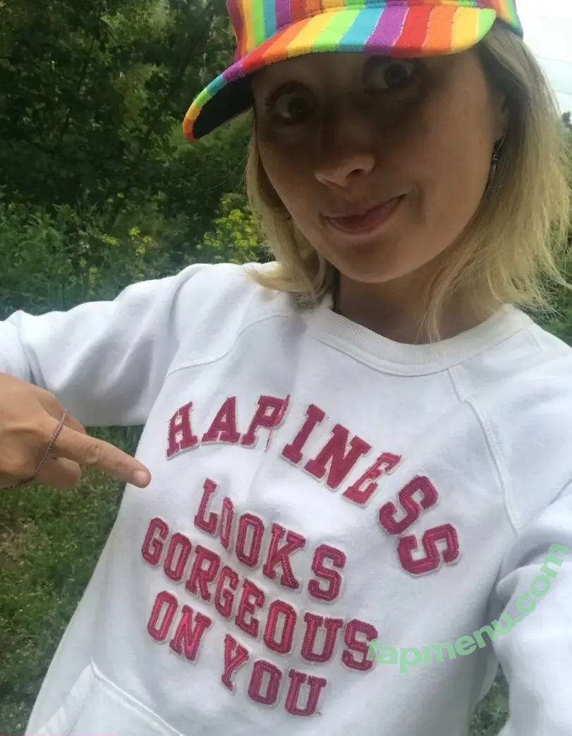 Lindsey Doe nude photo #0111 (dr._doe / elleteedee)