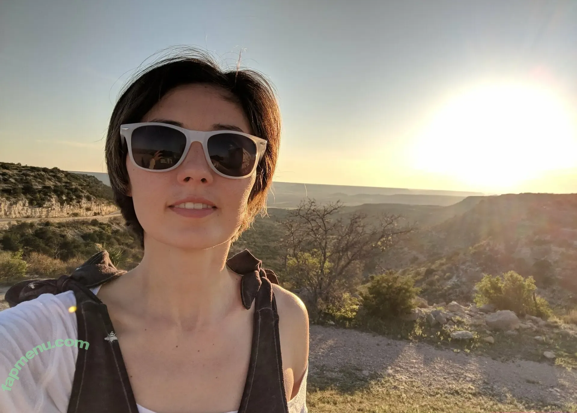 Lindsey Doe nude photo #0119 (dr._doe / elleteedee)