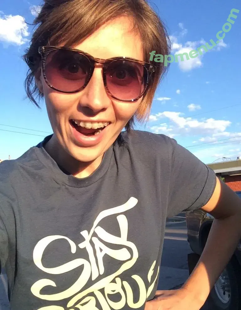 Lindsey Doe nude photo #0129 (dr._doe / elleteedee)