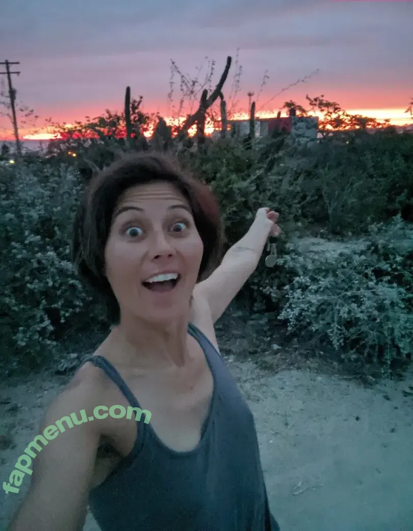 Lindsey Doe nude photo #0176 (dr._doe / elleteedee)