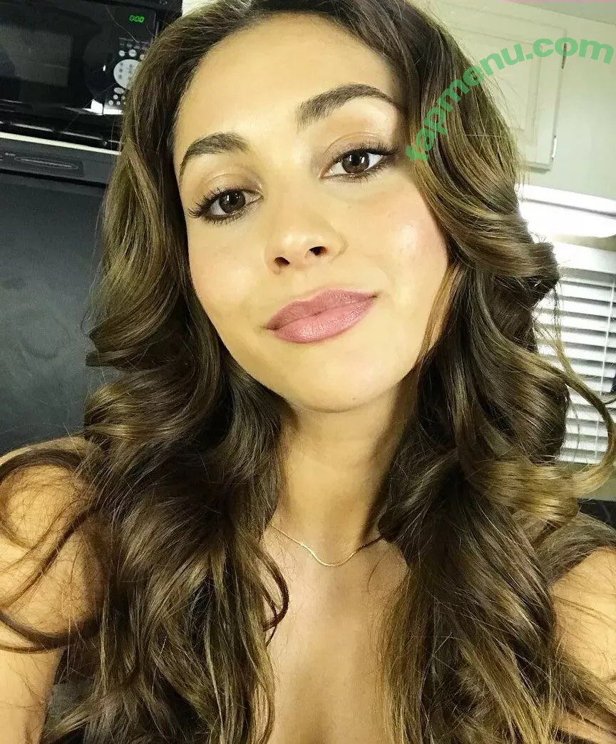 Lindsey Morgan nude photo #0094 (lindsaymorgan / linzzmorgan)