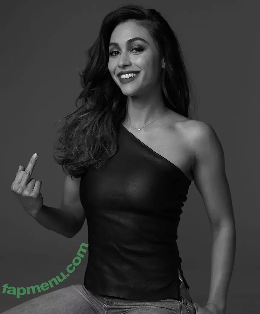 Lindsey Morgan nude photo #0105 (lindsaymorgan / linzzmorgan)