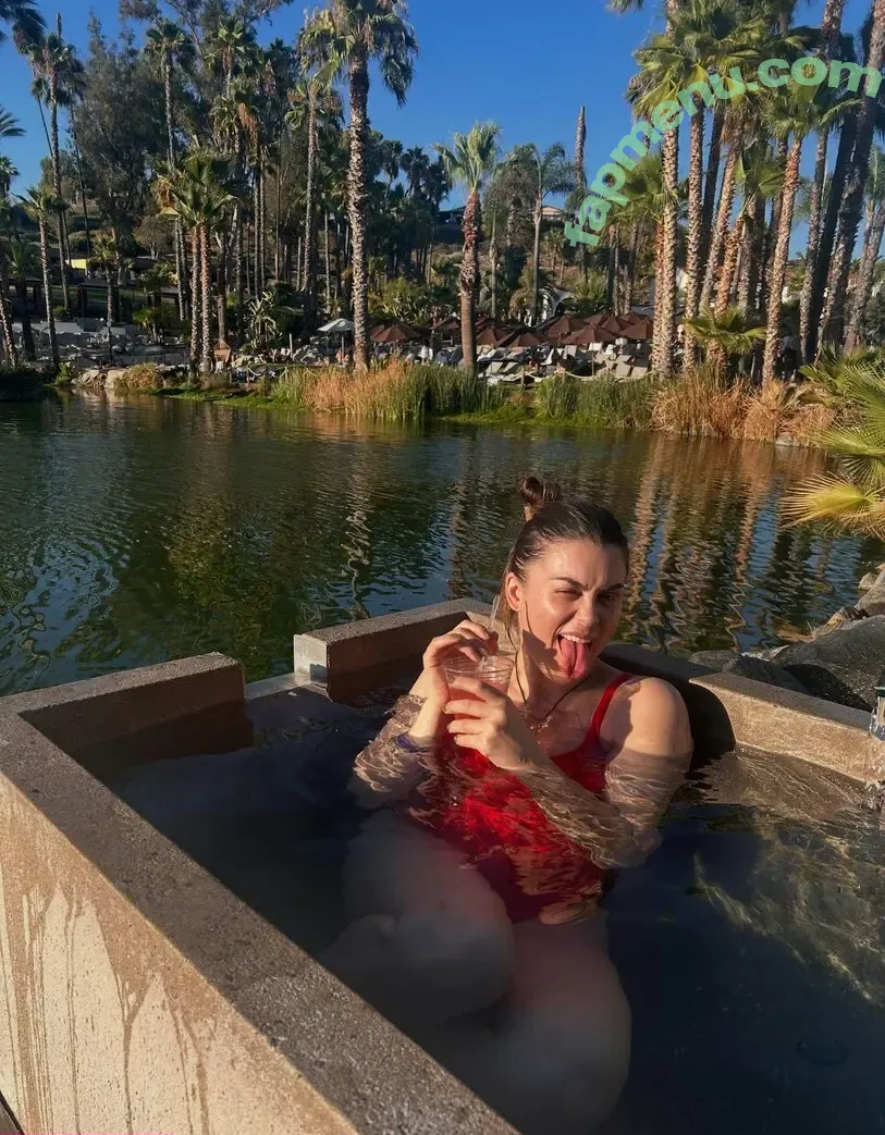 Lindsey Shaw nude photo #0204 (ladymshawsters)