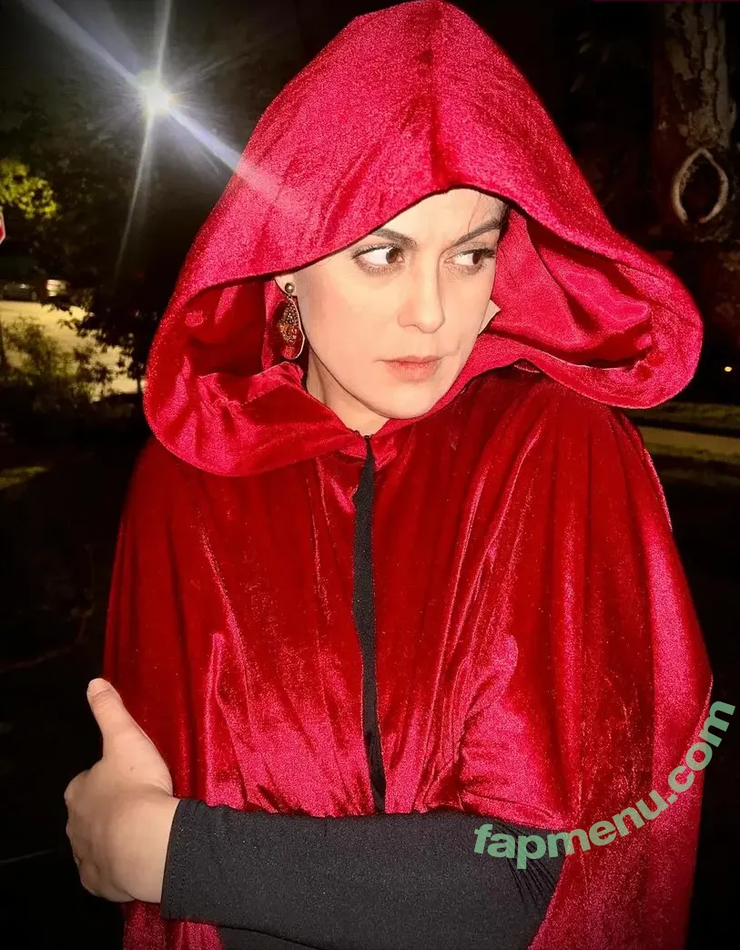 Lindsey Shaw nude photo #0223 (ladymshawsters)