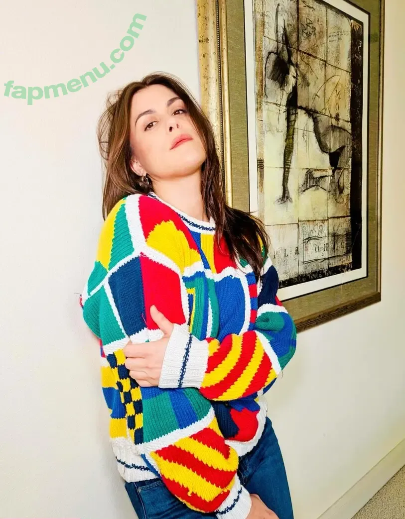 Lindsey Shaw nude photo #0227 (ladymshawsters)