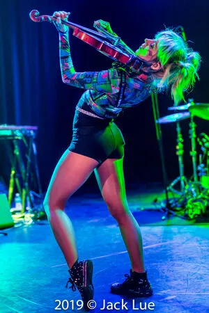 Lindsey Stirling / abbysiscoprinus / lindseystirling nude photo #0099