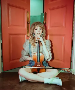 Lindsey Stirling / lindseystirling nude photo #0175