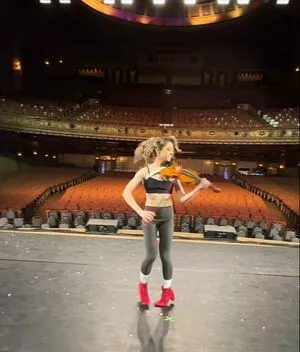 Lindsey Stirling / abbysiscoprinus / lindseystirling nude photo #0215