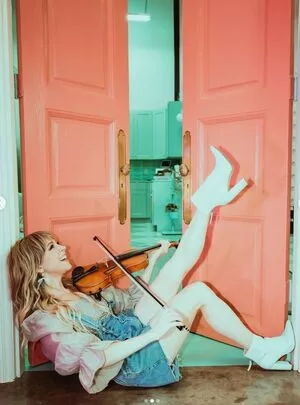 Lindsey Stirling / abbysiscoprinus / lindseystirling nude photo #0237