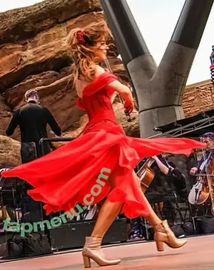 Lindsey Stirling / lindseystirling nude photo #0372
