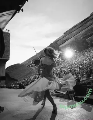 Lindsey Stirling / lindseystirling nude photo #0373