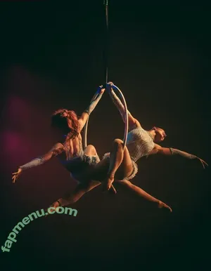 Lindsey Stirling / lindseystirling nude photo #0429