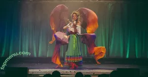 Lindsey Stirling / lindseystirling nude photo #0435