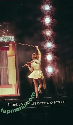 Lindsey Stirling / lindseystirling nude photo #0437