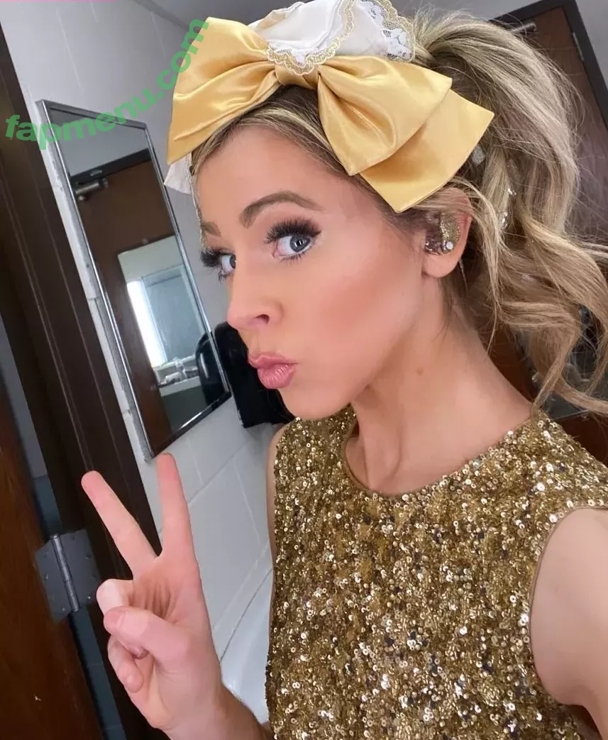 Lindsey Stirling nude photo #0007 (lindseystirling)