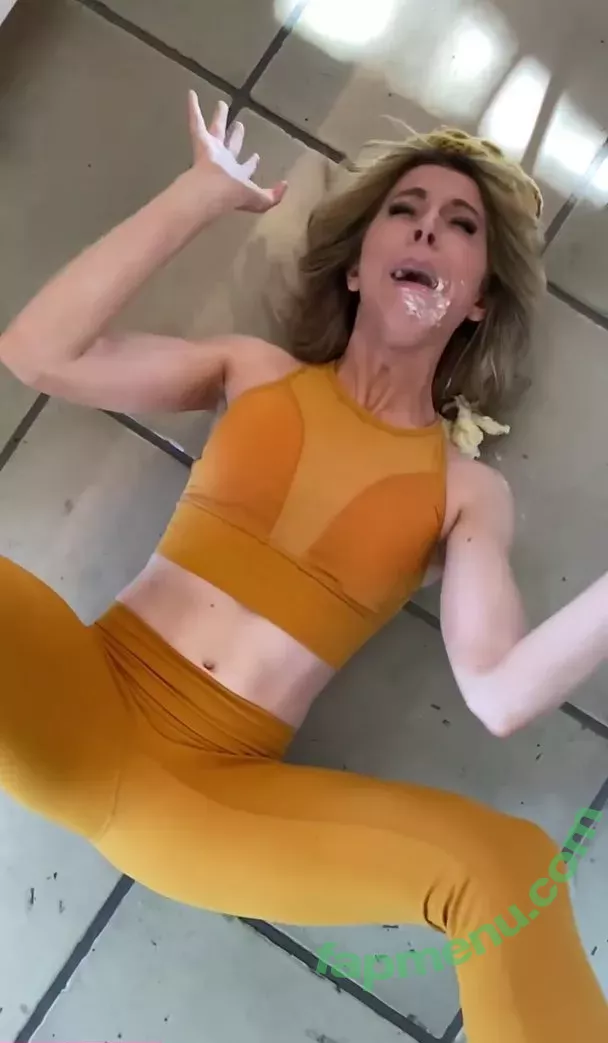Lindsey Stirling nude photo #0009 (lindseystirling)