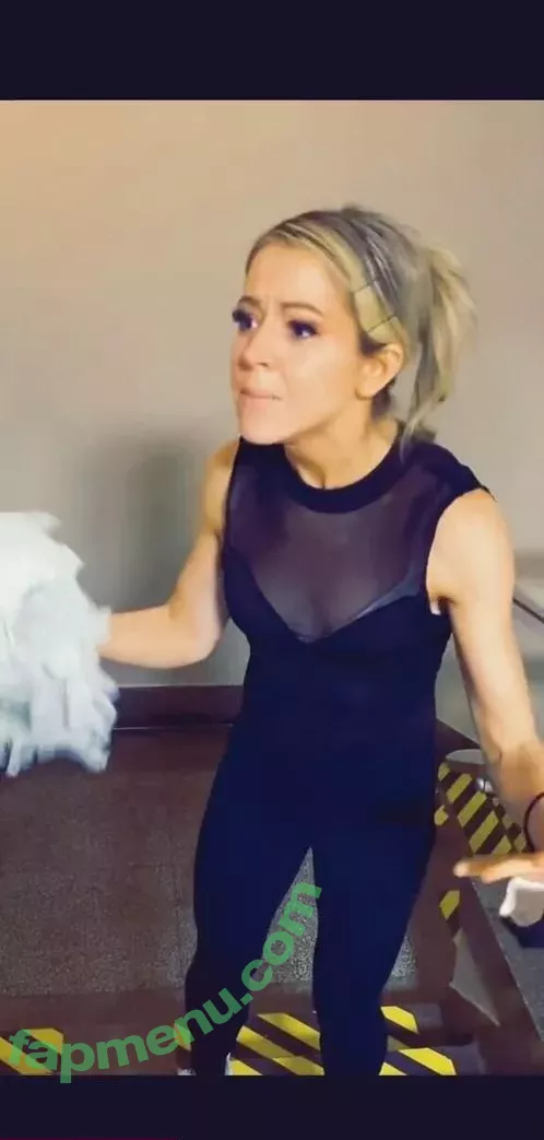 Lindsey Stirling nude photo #0021 (lindseystirling)