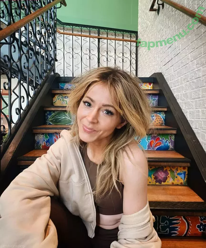 Lindsey Stirling nude photo #0035 (lindseystirling)
